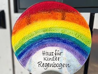 Haus für Kinder Regenbogen